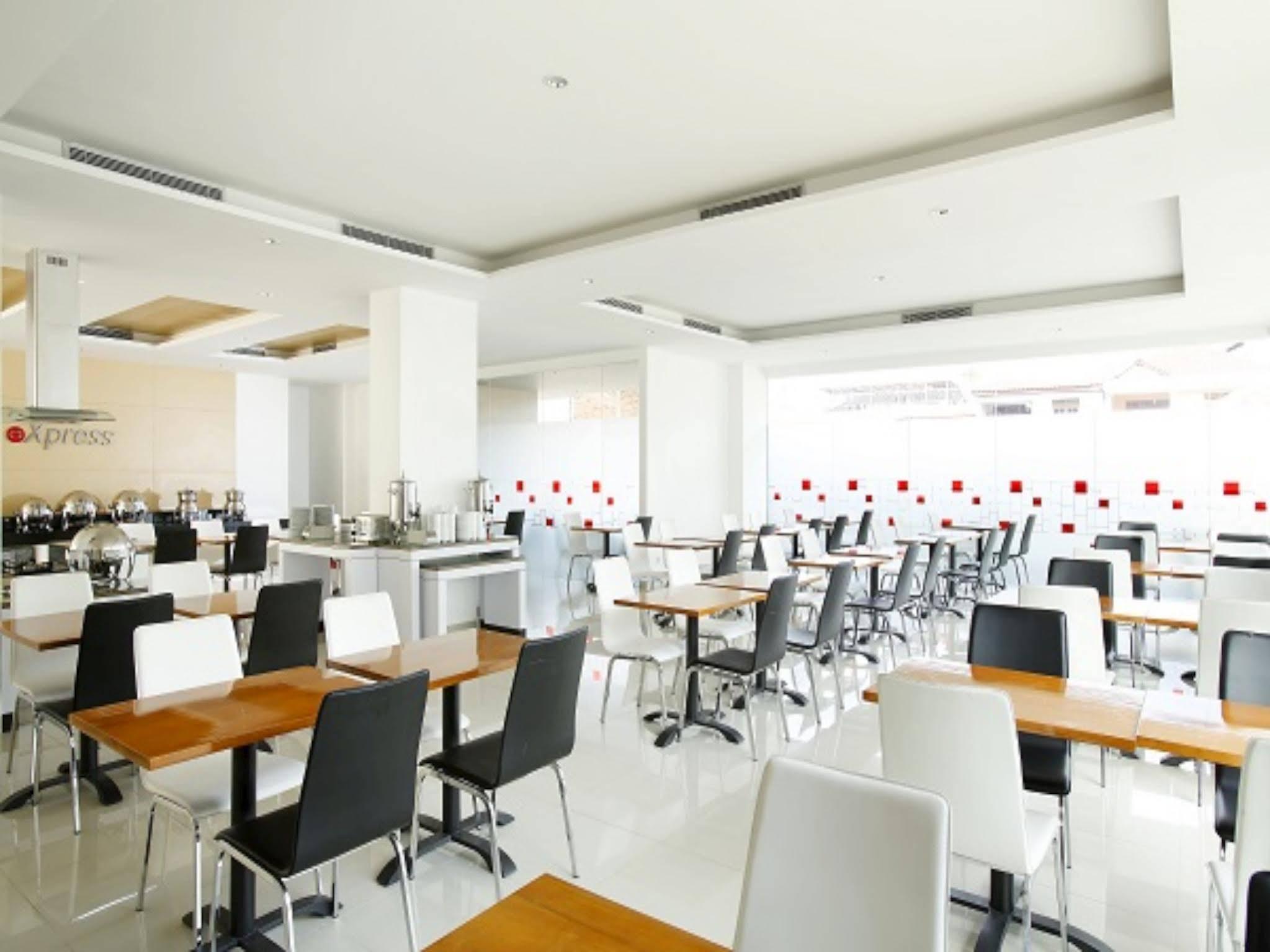 Amaris Hotel Tebet Jakarta Luaran gambar
