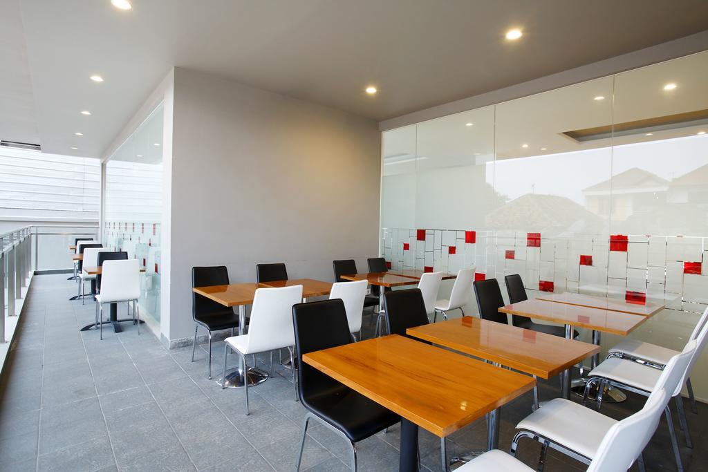 Amaris Hotel Tebet Jakarta Luaran gambar